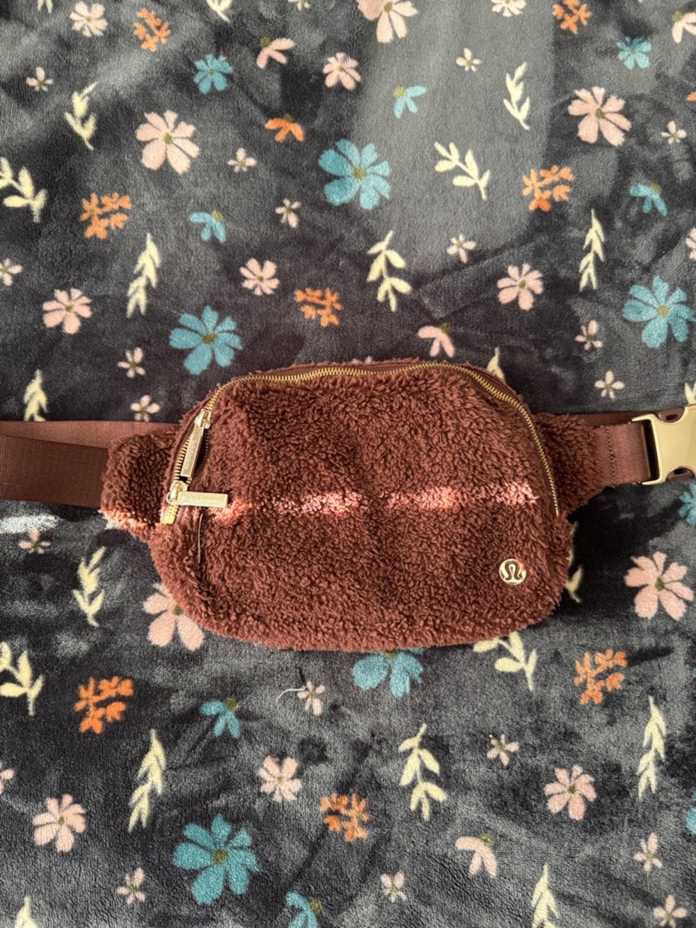 Lululemon Brown Sherpa Belt Bag